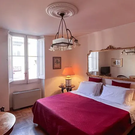 Residenza Corte Cristina & Penzion 4*