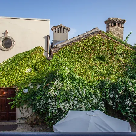 招待所 Corte Cristina & 4*