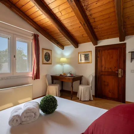 Residenza Corte Cristina & 4*