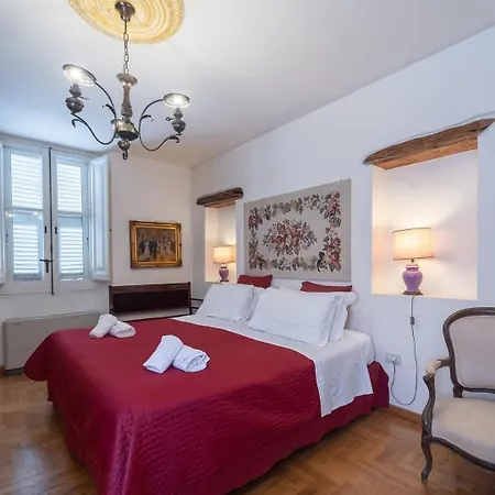 Residenza Corte Cristina & Casa de hóspedes Quartucciu
