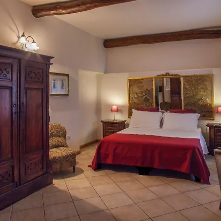 Residenza Corte Cristina & 4*