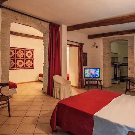 Residenza Corte Cristina &