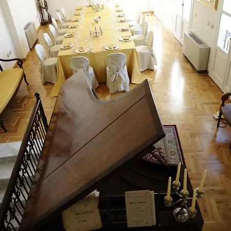Residenza Corte Cristina &